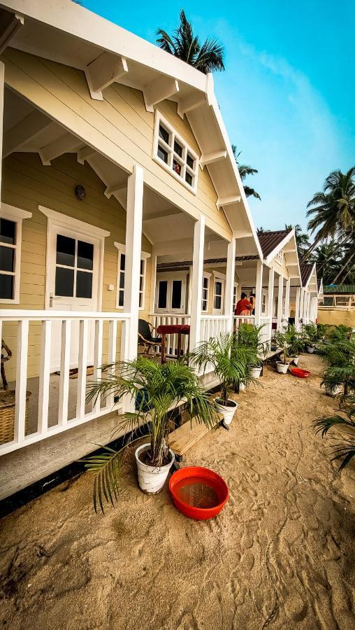Cocos Beach Resort Палолем Екстер'єр фото